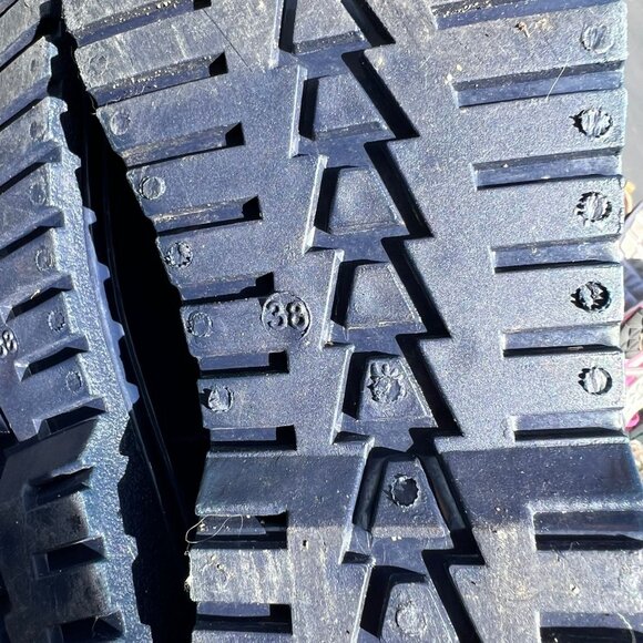 Henry Ferrera Women’s Winter Boots – US 7 - Picture 7 of 7